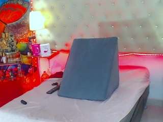 xxslutbrungtsx webcam model stream image