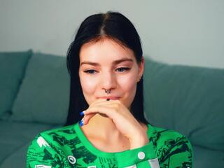 Holli Browen webcam model stream image