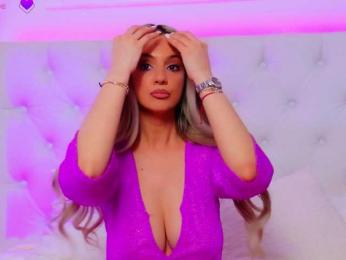 AriannaSins webcam bongacams model stream image