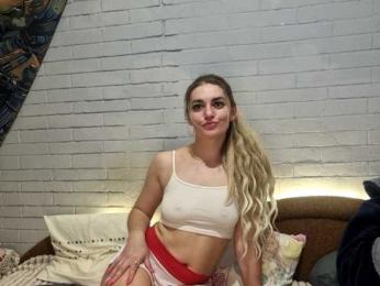 SweetCoople webcam model stream image