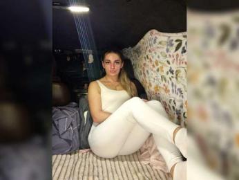 SweetCoople webcam bongacams model stream image