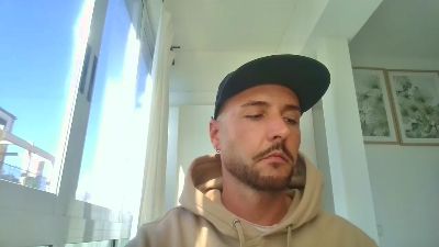 Surfer_30 webcam model stream image