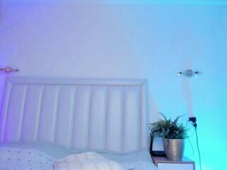 Shaya Asian webcam model stream image