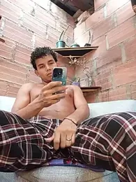 alex_candela webcam model stream image