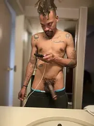 2HandsLong webcam stripchat model stream image