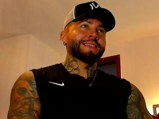 Milan Klein webcam model stream image