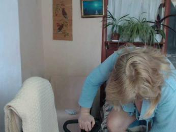 EvelynLoveShy webcam model stream image