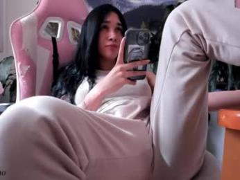 jhoanna_largo webcam chaturbate model stream image