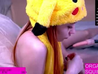 white_widow_ webcam model stream image