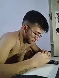 Alevderlerrs webcam stripchat model stream image