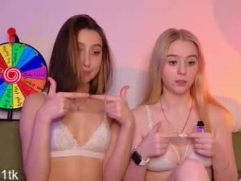 mimipaws webcam model stream image