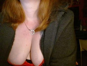 Petitoiseaucoquine webcam bongacams model stream image