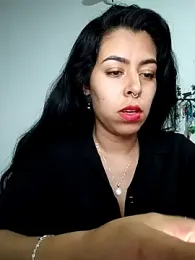 Luianna webcam model stream image