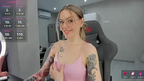 Marta_May_ webcam model stream image