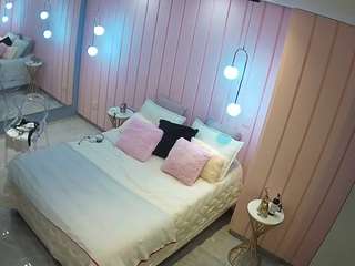 voyeurcam-casa-salsa-bathroom-2 webcam model stream image