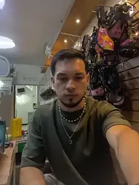 Leonardmoppet webcam model stream image