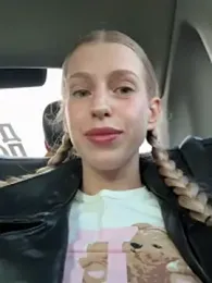 kira_mia webcam stripchat model stream image