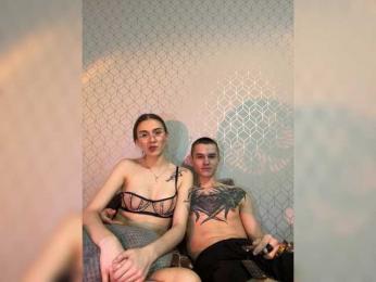 AAOneLove webcam model stream image