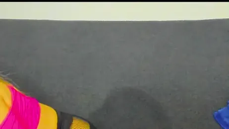 SuriFlirt webcam model stream image