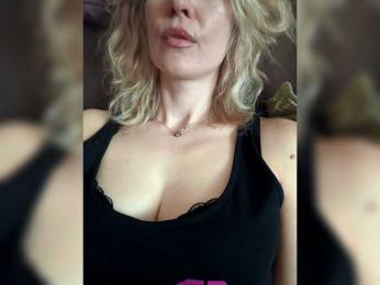 blue_Flame webcam model stream image