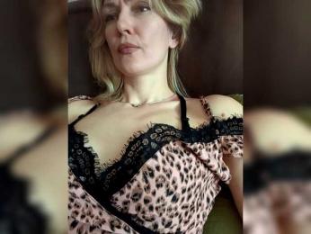 blue_Flame webcam model stream image