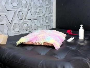 sweedpaola webcam model stream image