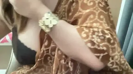 sassypooja webcam model stream image