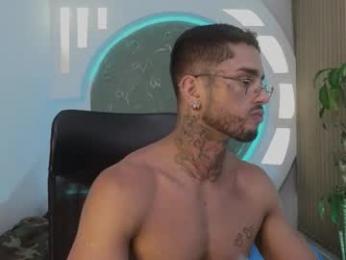 alanrodgers2_0 webcam chaturbate model stream image