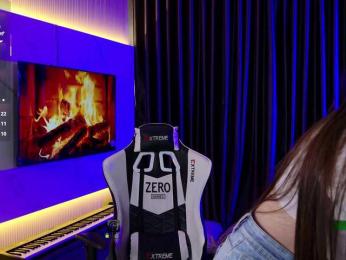 AnnyShore webcam model stream image