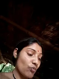 Hotty_raghni webcam stripchat model stream image