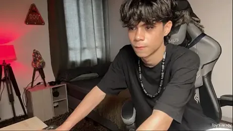 OopsAgain_ webcam model stream image