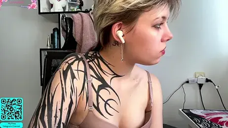 EngelAlman webcam stripchat model stream image