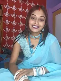 Sweet-priyaa webcam model stream image