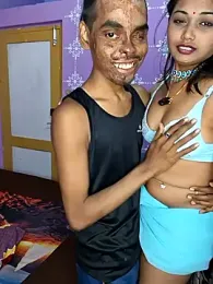 Sweet-priyaa webcam model stream image