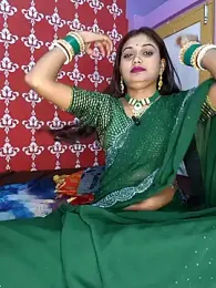 Sweet-priyaa webcam model stream image