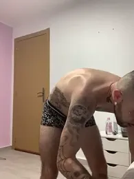 robeertiito webcam model stream image