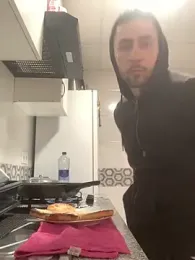 robeertiito webcam model stream image