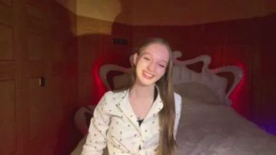 AshleaGiardini webcam cam4 model stream image