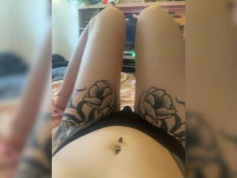 MoiMaki webcam bongacams model stream image