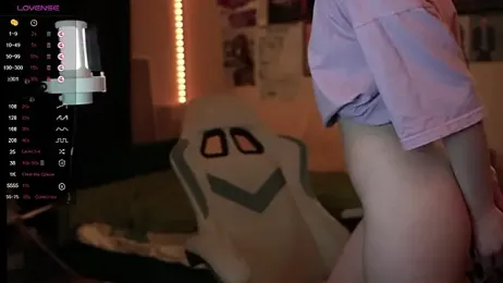 Traharaa webcam model stream image