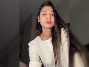 MolliKiana webcam model stream image