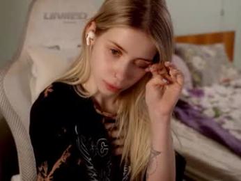 ho1yh01e webcam chaturbate model stream image