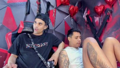 Julian_and_Axel webcam cam4 model stream image