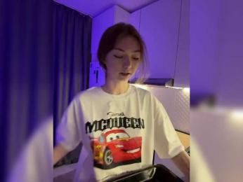 ShyAlya webcam model stream image