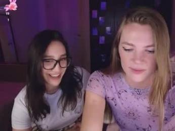 merry_dancers_ webcam chaturbate model stream image