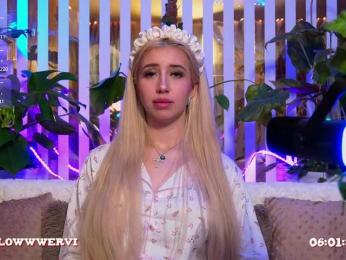 FlowwwerGirl webcam bongacams model stream image