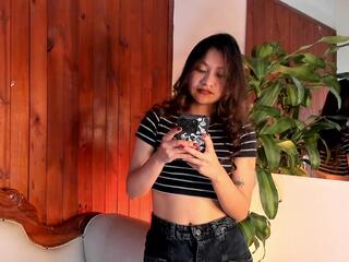 Leticia Hinkley webcam model stream image