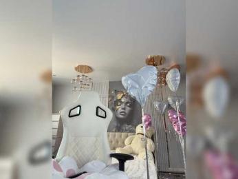 Anutka-chocolatee webcam bongacams model stream image