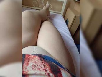 buniaya123 webcam model stream image