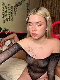 PurrAliceX webcam stripchat model stream image